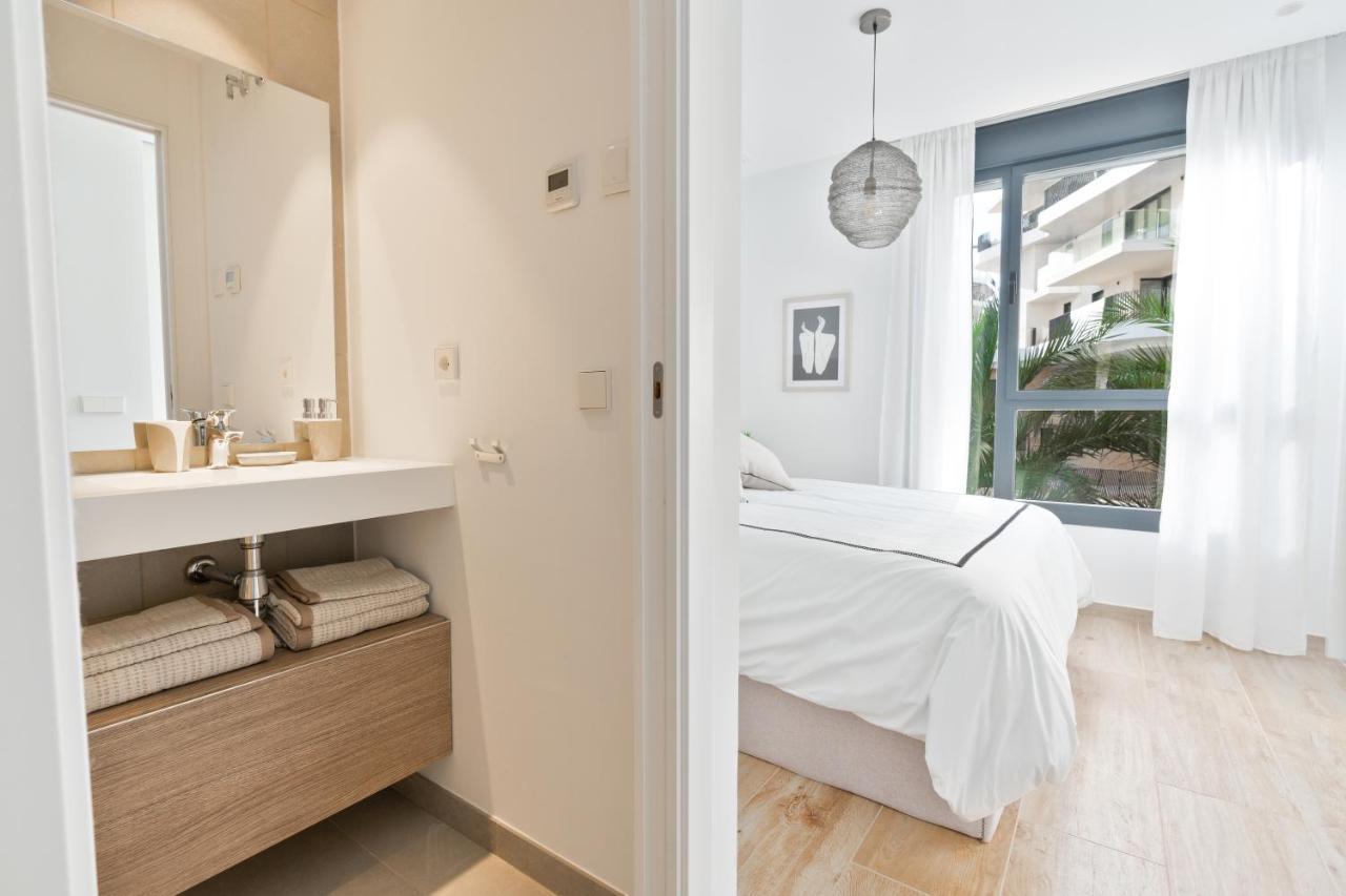 Garden Townhouse Allonbay Village & Spa Ла-Віла-Джойоза Екстер'єр фото